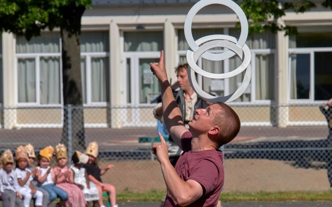 Initiation jonglerie et animation cirque – Dimanche de 12h00 à 16h00
